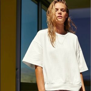 Athleta XL Modern Sundown Sweatshirt Tee white